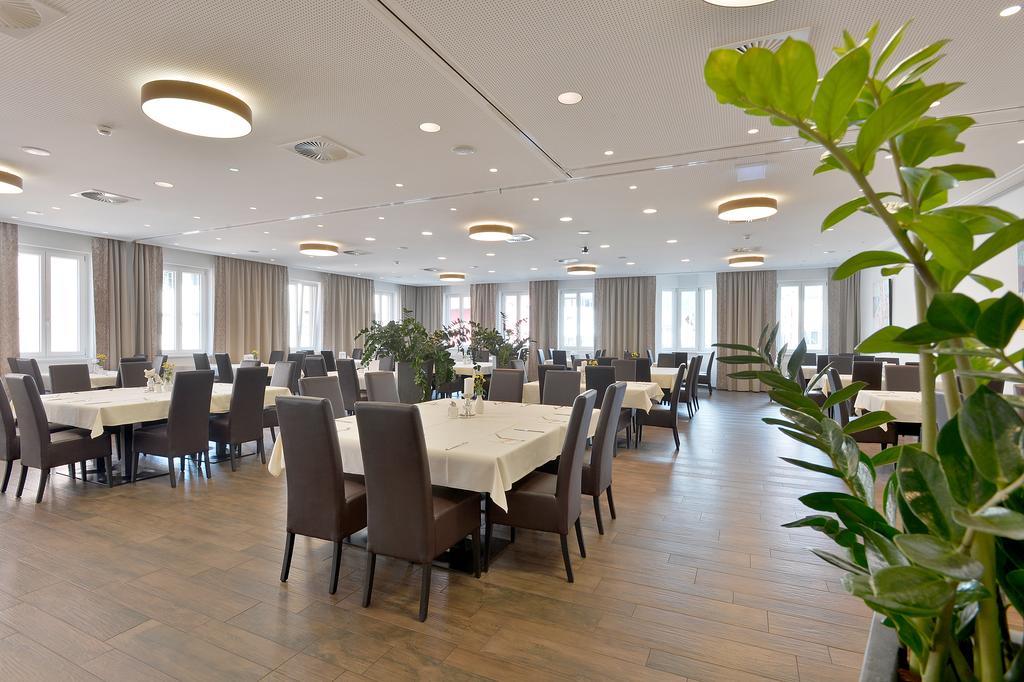Hotel Goldener Adler Wattens Exterior foto